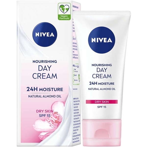 Nivea Nourishing Day Cream SPF15 - Dry Skin
